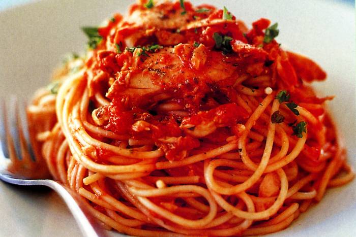 Špageti s tunjevinom